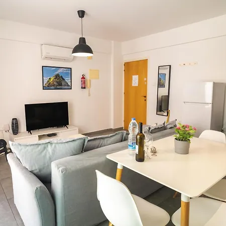 Apartment Kave Blue Mackenzie 1 Bdr Flat With Pool *